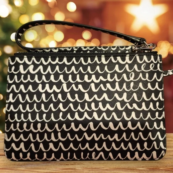 Kate Spade NEW Shore Street Pop Scallop TinieWristlet Ret. $119 - Picture 2 of 9